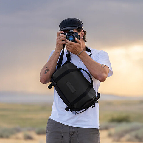 ROGUE V2 Sling Bag (Black, 9L) Image 4