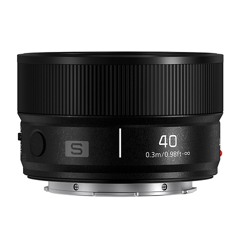 Lumix S 40mm f/2.0 Lens (Black) Image 1