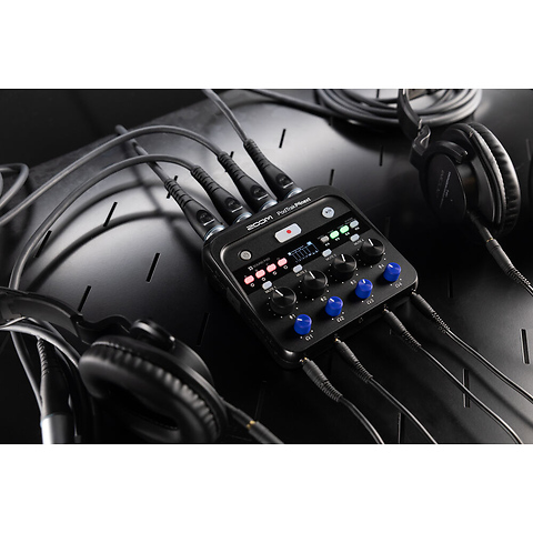 PodTrak P4next Portable Multitrack Podcast Recorder Image 5