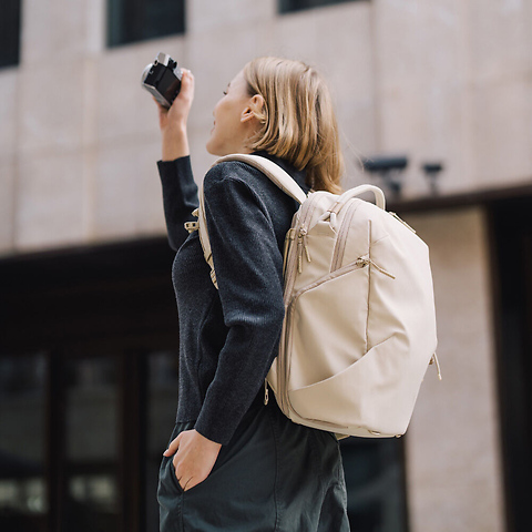 OneGo Lite Backpack (Cream, 12L) Image 4