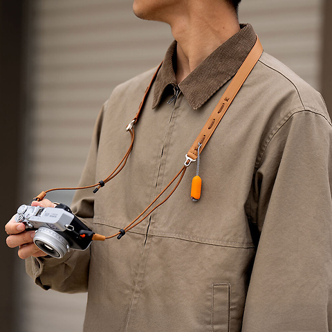 Camera Shoulder Strap Slim (Caramel Brown) Image 4