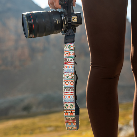 Tapestry Strap QR (Spring Glen) Image 3